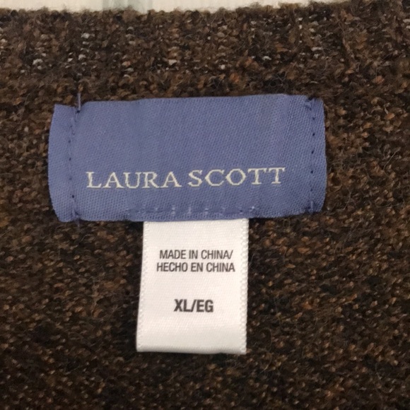 Laura Scott cozy long sleeve sweater - Picture 2 of 7